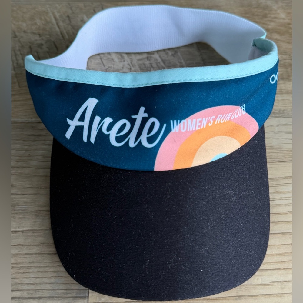 Arete Women's Running Visor - Black and Blue